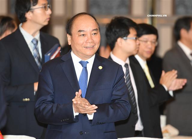 Thủ tướng tới dự cuộc làm việc với Liên minh Nghị sĩ hữu nghị Nhật Bản-Mekong. Ảnh: VGP