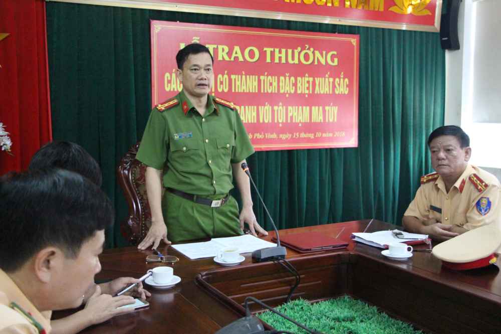Đồng chí Đại tá Nguyễn Mạnh Hùng, Phó Giám đốc Công an Nghệ An đánh giá cao sự phối hợp nhịp nhàng giữa các đơn vị 