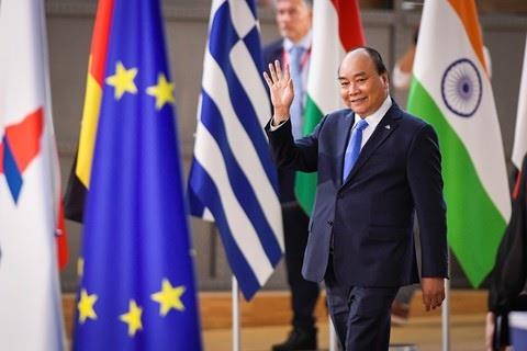 Thủ tướng Nguyễn Xuân Phúc tới dự Hội nghị ASEM 12.