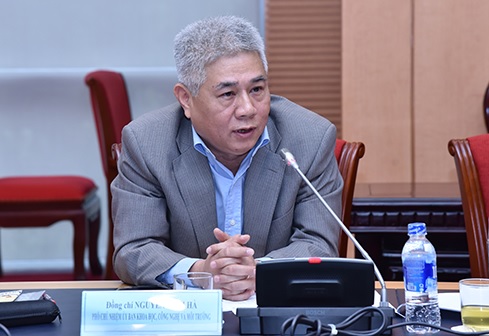 Ông Nguyễn Vinh Hà, Phó Chủ nhiệm Ủy ban Khoa học, Công nghệ và Môi trường của Quốc hội.