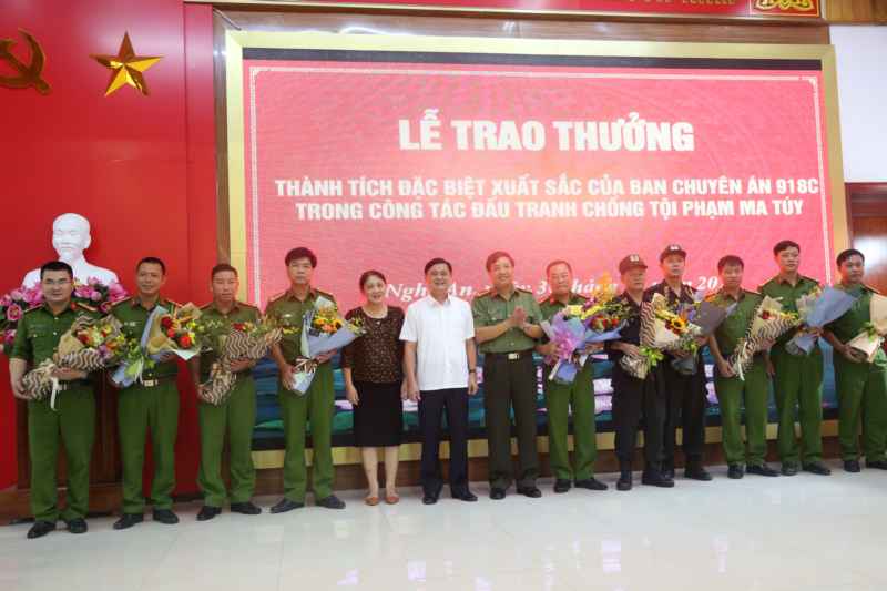 UBND tỉnh Nghệ An khen thưởng Ban chuyên án 918C