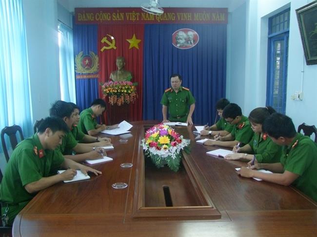 Đội Cảnh sát hình sự Công an huyện Cư Jút, tỉnh Đắk Nông triển khai kế hoạch phá án.