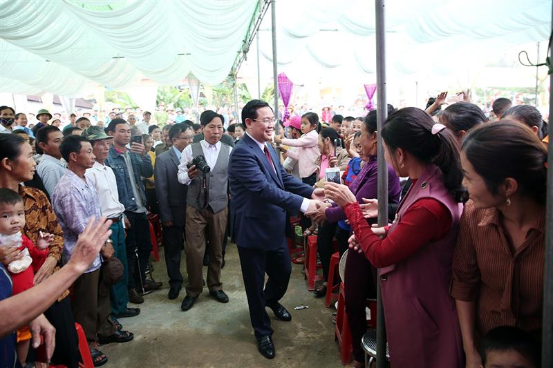 Phó Thủ tướng Vương Đình Huệ tới dự Ngày hội Đại đoàn kết với nhân dân thôn Thanh Lương. Ảnh: VGP/Thành Chung