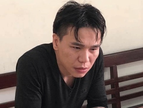 Ca sĩ Châu Việt Cường sau khi gây án khai nhận tại cơ quan CSĐT - CATP Hà Nội