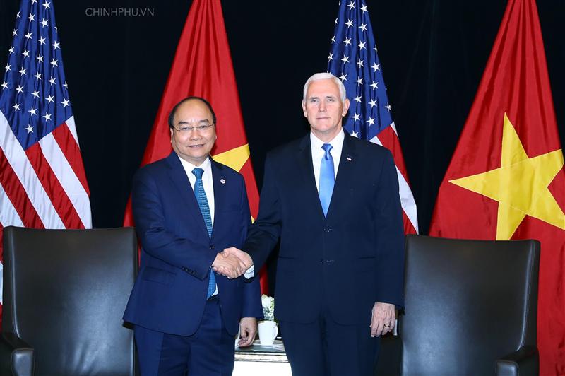Thủ tướng Nguyễn Xuân Phúc và Phó Tổng thống Hoa Kỳ Mike Pence. Ảnh: VGP/Quang Hiếu