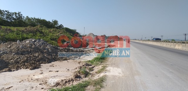 Công ty CP Xây lắp Giang Sơn lấn chiếm Quốc lộ 1A,  xả thải ô nhiễm môi trường