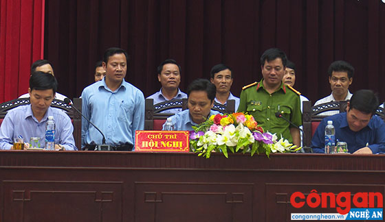 UBND huyện Diễn Châu tổ chức lễ ký cam kết thực hiện công tác phòng, chống hành vi vi phạm về pháo nổ cho 39 xã, thị trấn trên địa bàn