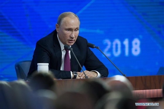 Tổng thống Nga Vladimir Putin phát biểu trong cuộc họp báo thường niên tại thủ đô Moscow, ngày 20/12. (Ảnh: Xinhua)
