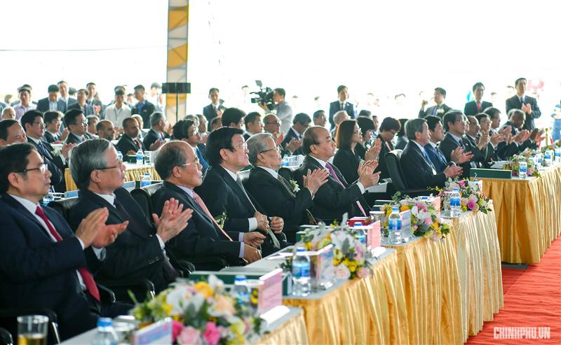Các đại biểu dự Lễ vận hành thương mại Dự án Lọc hóa dầu Nghi Sơn. Ảnh VGP/Quang Hiếu