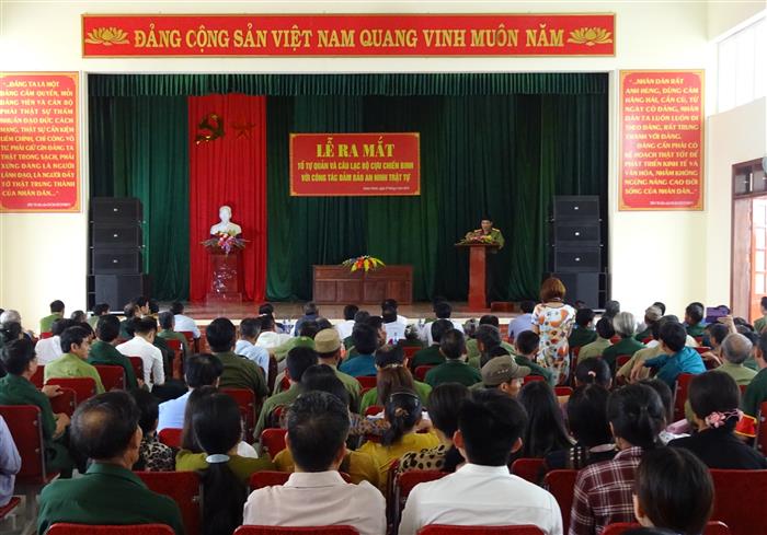 Ra mắt Tổ tự quản và Câu lạc bộ cựu chiến binh với công tác đảm bảo ANTT  tại xã Khánh Thành, huyện Yên Thành