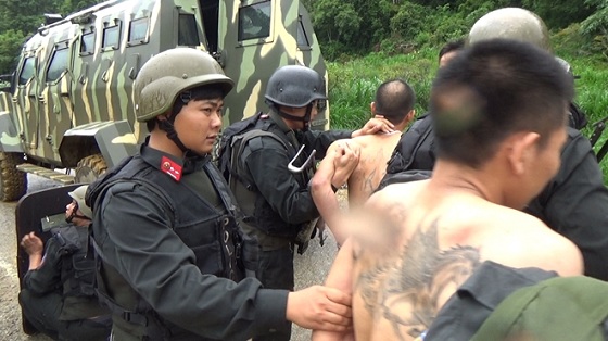 Cán bộ, chiến sĩ Bộ Tư lệnh Cảnh sát cơ động tham gia chuyên án bắt giữ 2 đối tượng truy nã đặc biệt nguy hiểm ở Sơn La.