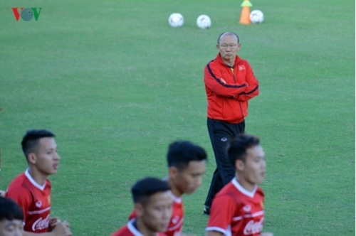 HLV Park Hang Seo tự tin về khả năng tiến vào vòng knock-out của ĐT Việt Nam tại Asian Cup 2019. (Ảnh: Trường Giang)