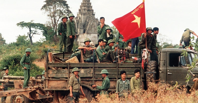 Ngày Quân tình nguyện Việt Nam về nước, báo Pracheachon (Nhân dân) của Campuchia ngày 29-6-1989, ra xã luận viết: 