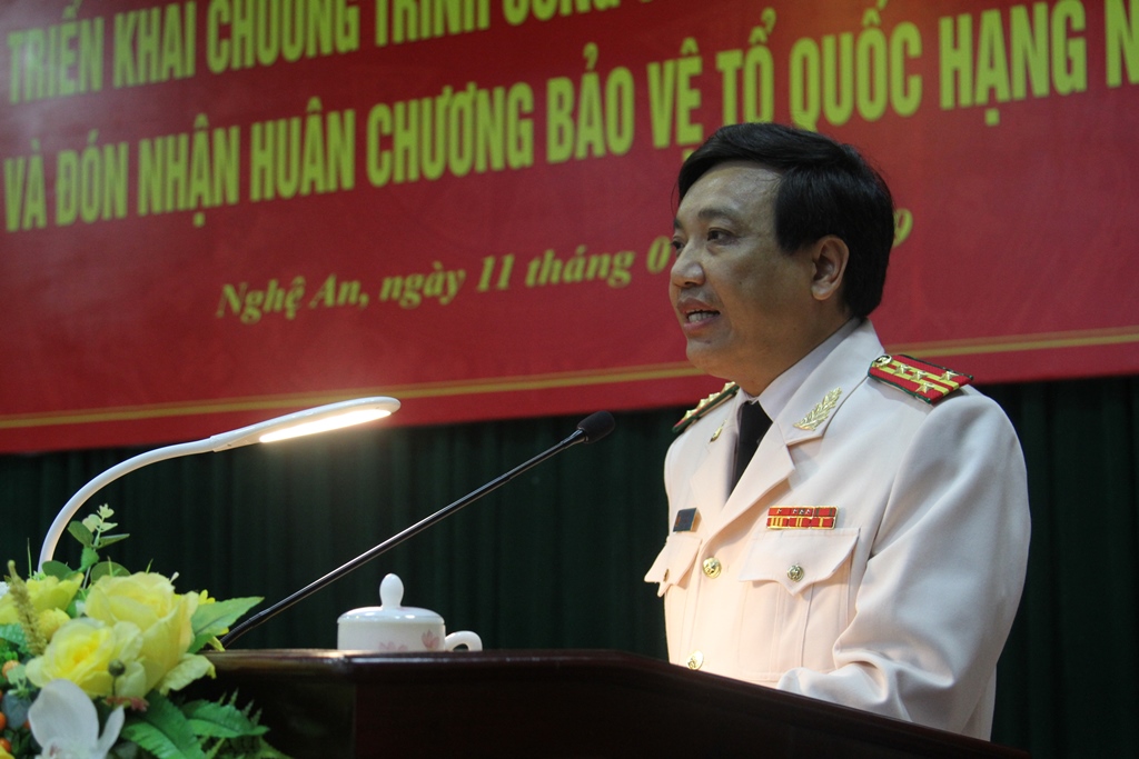 Đại tá Hồ Văn Tứ, Phó Giám đốc Công an tỉnh phát động phong trào thi đua năm 2019