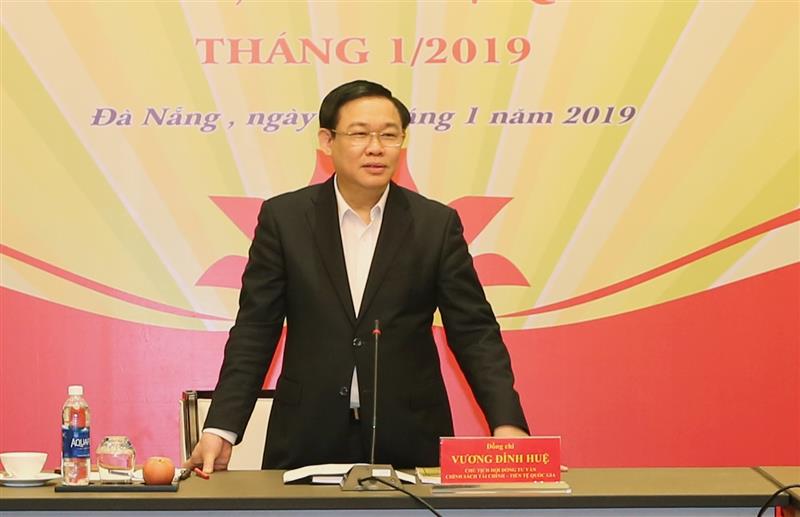 Phó Thủ tướng Vương Đình Huệ, Chủ tịch Hội đồng chủ trì cuộc họp. Ảnh: VGP/Thành Chung