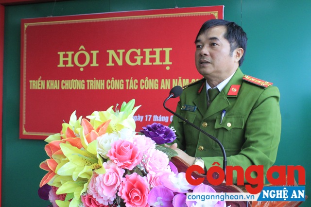 Đại tá Cao Tiến Mai, Trưởng Công an huyện Nam Đàn phát biểu tại Hội nghị