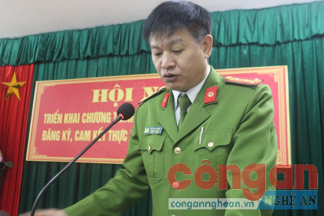 Đồng chí Đại tá Hồ Minh Thắng, Trưởng Công an TX Cửa Lò phát biểu khai mạc Hội nghị