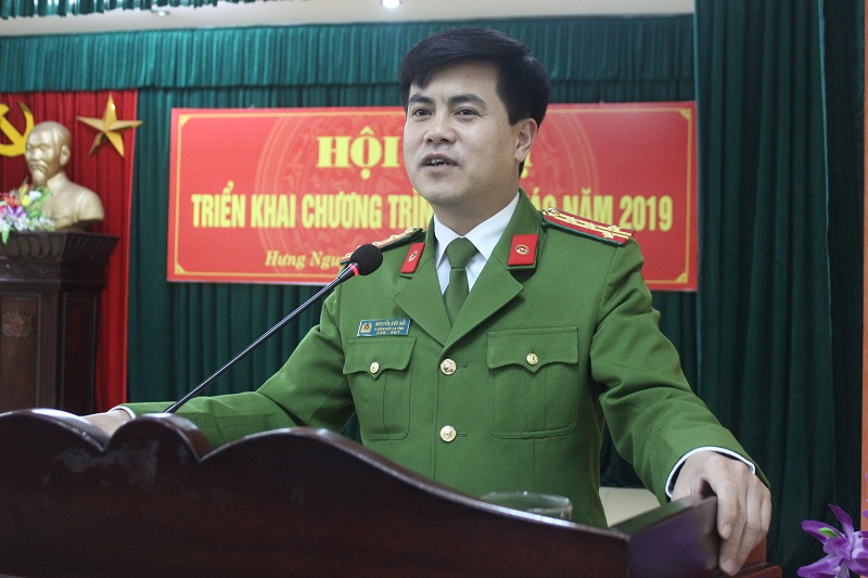 Đồng chí Đại tá Nguyễn Đức Hải, Phó Giám đốc Công an tỉnh đánh giá cao những kết quả mà Công an huyện Hưng Nguyên đạt được trong năm 2018