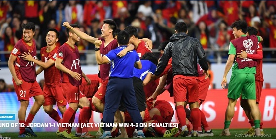Niềm vui của các tuyển thủ Việt Nam khi giành chiến thắng trước Đội tuyển Jordan tại Asian Cup 2019.