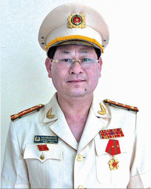 Đồng chí PGS.TS, Đại tá Nguyễn Hữu Cầu, Giám đốc Công an tỉnh