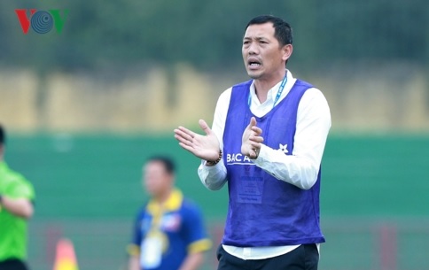 HLV Nguyễn Đức Thắng đặt mục tiêu trụ hạng cho SLNA ở V-League 2019 (Ảnh: Minh Hoàng).