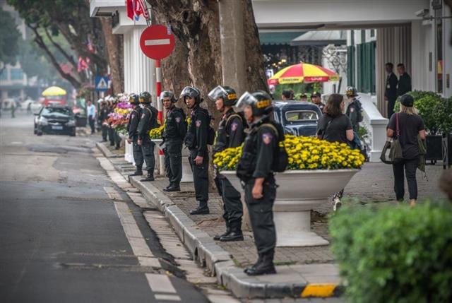 An ninh thắt chặt tại Khách sạn Sofitel Metropole Hà Nội