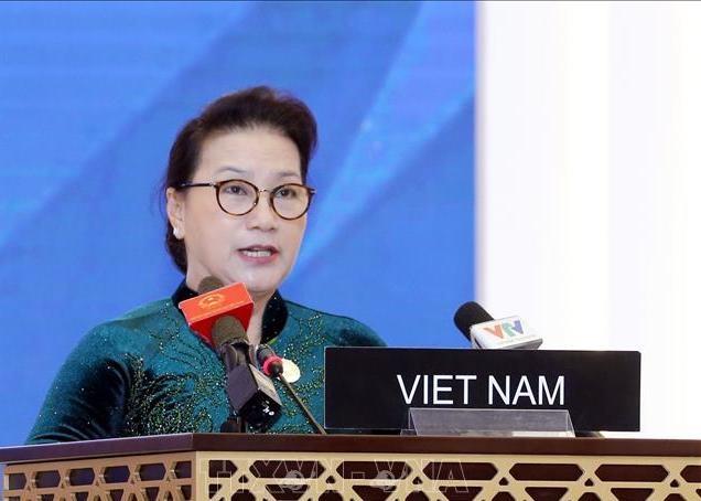 Chủ tịch Quốc hội Nguyễn Thị Kim Ngân phát biểu tại phiên thảo luận chung IPU-140. Ảnh TTXVN
