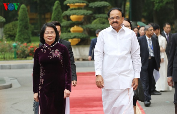 Nhân dự Đại lễ Vesak, Phó Tổng thống Ấn Độ Venkaiah Naidu thăm chính thức Việt Nam.