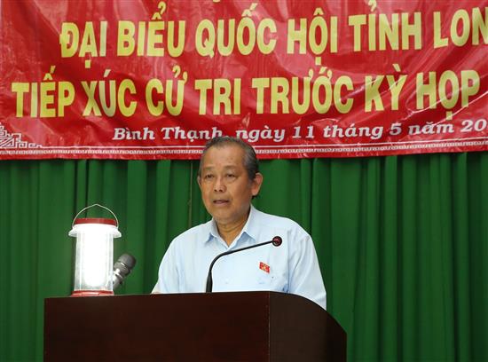 Phó Thủ tướng Thường trực Chính phủ Trương Hòa Bình phát biểu với cử tri. Ảnh: VGP/Mạnh Hùng