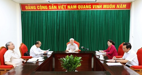 Tổng Bí thư, Chủ tịch nước Nguyễn Phú Trọng và các lãnh đạo chủ chốt của Đảng và Nhà nước tại cuộc họp. Ảnh: Trí Dũng – TTXVN