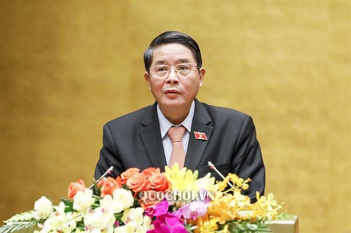 Chủ nhiệm Ủy ban Tài chính - Ngân sách Nguyễn Đức Hải trình bày báo cáo thẩm tra