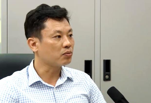 Ông Vũ Thành Phương, Giám đốc Cơ sở cai nghiện ma túy tỉnh Hải Dương trao đổi về các giải pháp nhằm hạn chế và giảm thiểu tình trạng tái nghiện sau cai - Ảnh: Thu Thảo