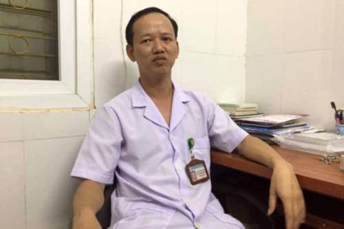 Bác sĩ Nguyễn Minh Đức, Trưởng khoa Sản, Bệnh viện Đa khoa huyện Đức Thọ