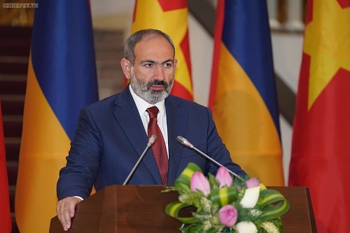 Thủ tướng Armenia phát biểu tại cuộc họp báo chung - Ảnh: VGP/Quang Hiếu