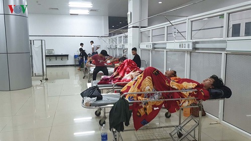10 nạn nhân bị trọng thương đang được điều trị tại viện.