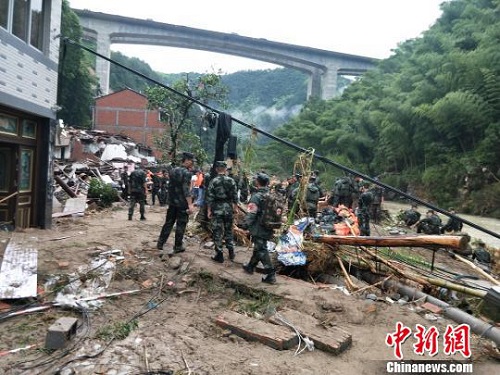 Cảnh hoang tàn sau bão tại một địa phương của tỉnh Chiết Giang. Ảnh: Chinanews.