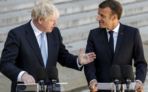 Thủ tướng Anh gặp Tổng thống Pháp trao đổi về Brexit. Ảnh: France24