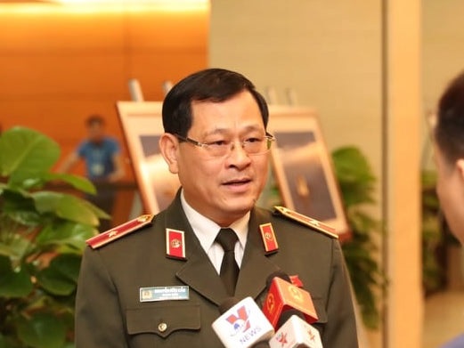 Thiếu tướng Nguyễn Hữu Cầu