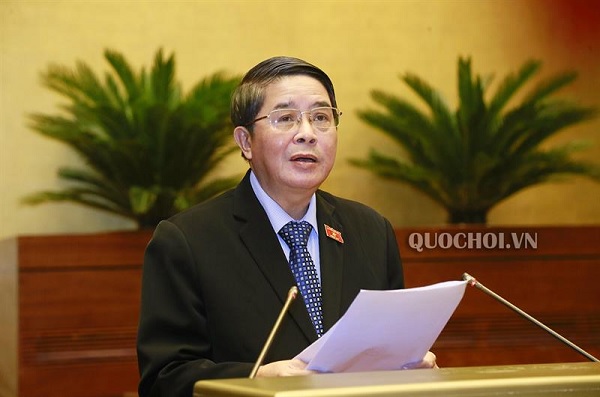 Chủ nhiệm Ủy ban Nguyễn Đức Hải báo cáo một số nội dung
