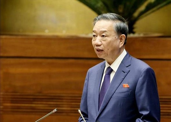 Bộ trưởng Tô Lâm tham gia giải trình một số thắc mắc liên quan của đại biểu Quốc hội về việc thực hiện chính sách, pháp luật về PCCC giai đoạn 2014 - 2018.