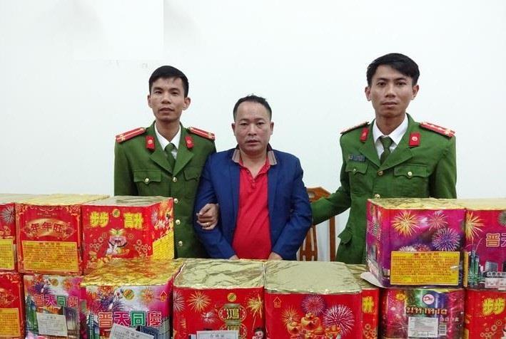 Công an huyện Yên Thành bắt đối tượng Phan Văn Vũ  cùng tang vật 87 kg pháo