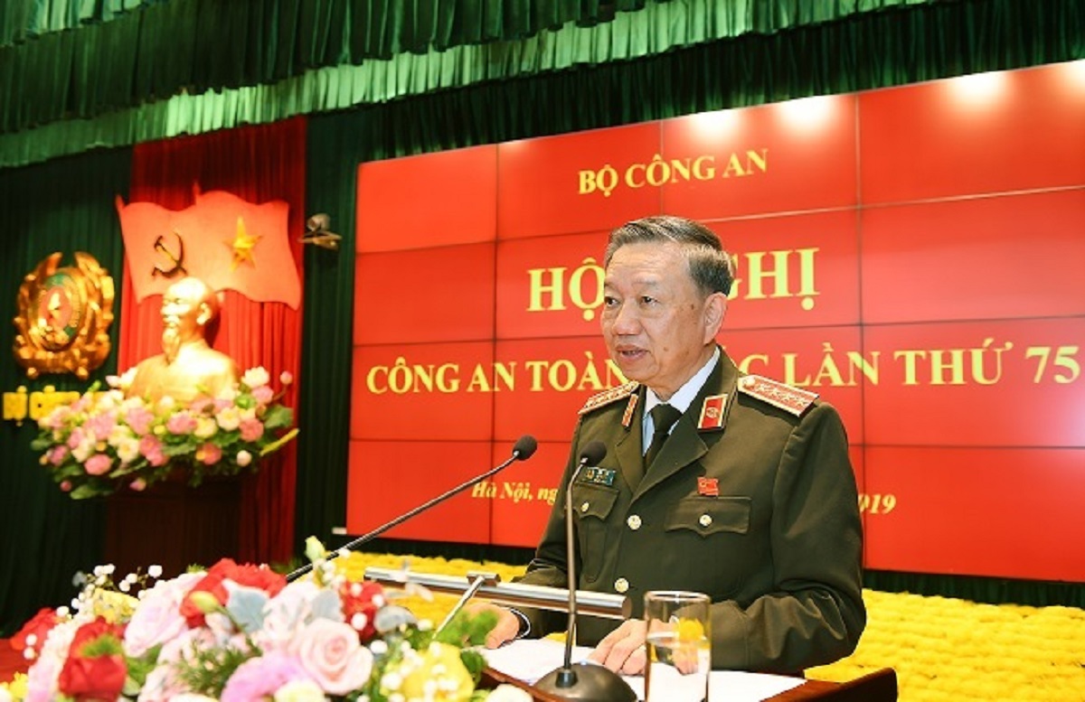 Bộ trưởng Tô Lâm bế mạc Hội nghị và phát động phong trào thi đua Vì ANTQ năm 2020. 