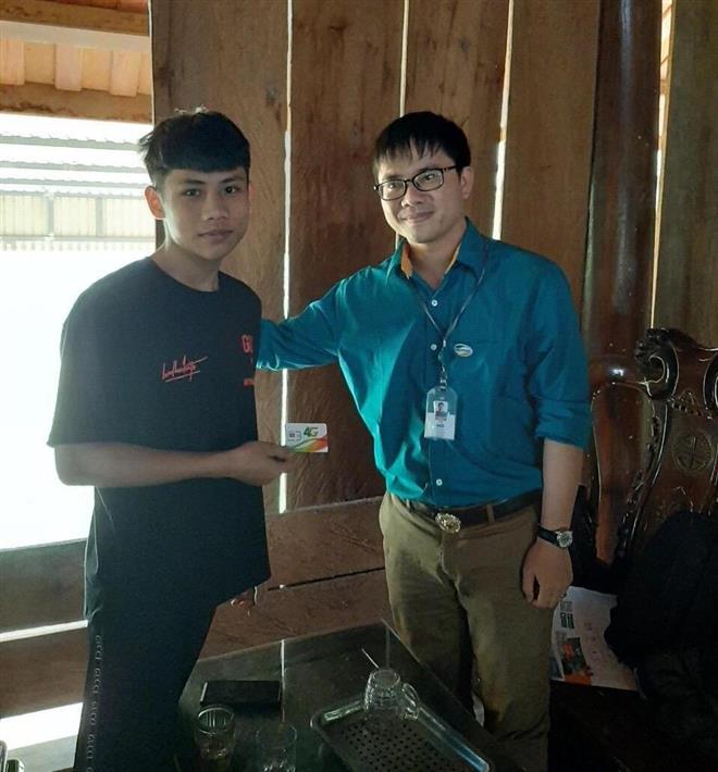 Viettel kịp thời phủ sóng 4G cho nam sinh dựng lán học bài ở Diên Lãm, Quỳ Châu
