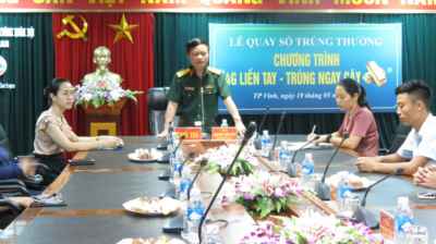 Viettel Nghệ An tổ chức quay số trúng thưởng '4G liền tay - Trúng ngay cây vàng'
