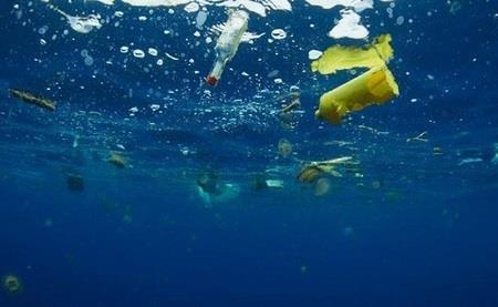 Ô nhiễm vi nhựa đại dương cao hơn ước tính