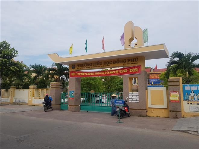 Trường Tiểu học Đồng Phú nơi xảy ra vụ việc
