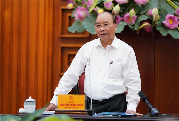 Thủ tướng Nguyễn Xuân Phúc phát biểu tại cuộc làm việc với lãnh đạo chủ chốt tỉnh Bến Tre. Ảnh: VGP/Quang Hiếu