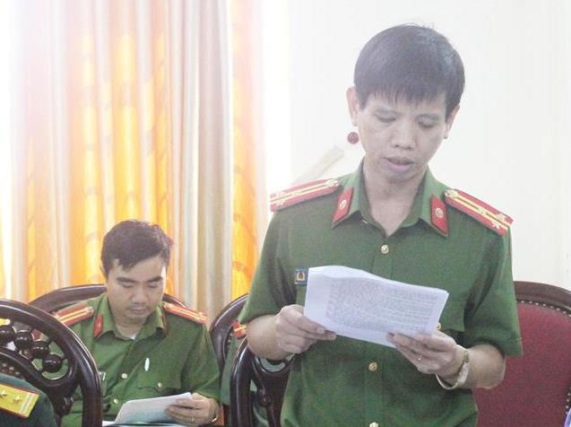 Đồng chí Thượng tá Trần Hướng Nam – Trưởng Công an huyện Hưng Nguyên báo cáo tình hình, kết quả của đơn vị trong 9 tháng đầu năm 2020