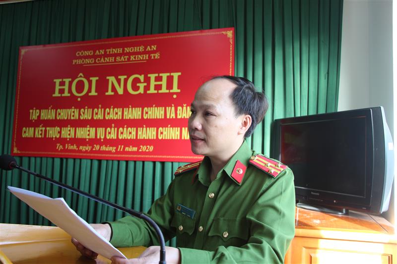 Thượng tá Phạm Anh tuấn, Trưởng Phòng Cảnh sát kinh tế phát biểu tại Hội nghị