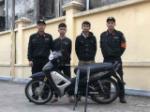 Ngăn chặn hai thanh niên mang hung khí đi trả thù